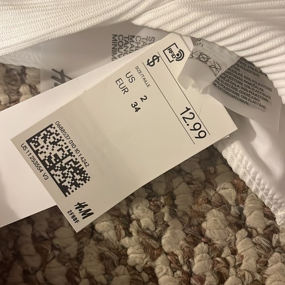 white H&M bathing suit bottoms. brand new & never worn; size 2 - Picture 3 of 4